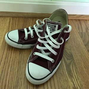 Maroon Converse All-Star